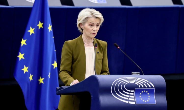 Еврокомисията е готова с правнообвързващо предложение за замразените руски активи